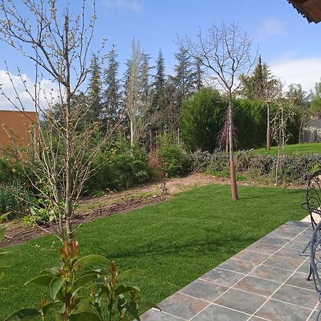 Casita Independiente Con Jardin Cercedilla Εξωτερικό φωτογραφία